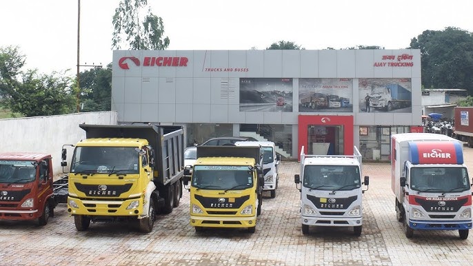 Walk in Drive at Eicher