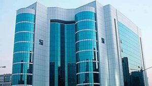 Analyst – Investment Banking